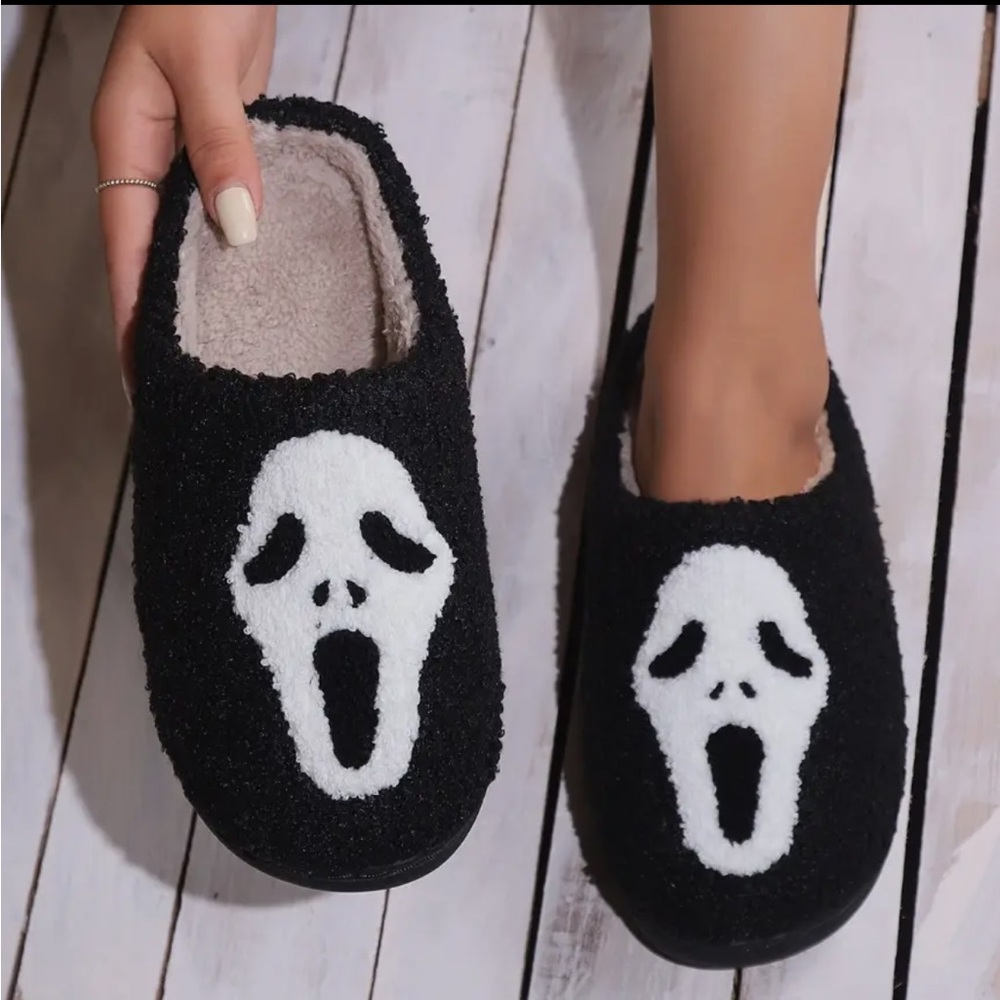Scream Slippers NWT